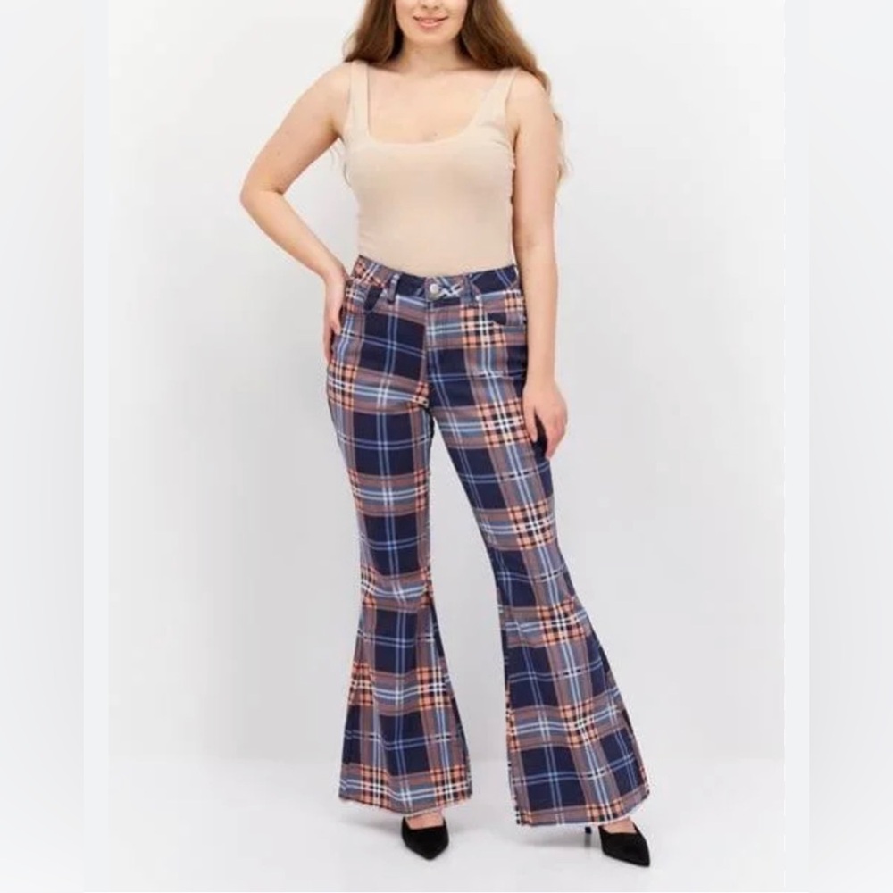 🌸NEW Madden Girl Women's Carly Plaid Super High Rise Flare Pants, Size 28 NWT.